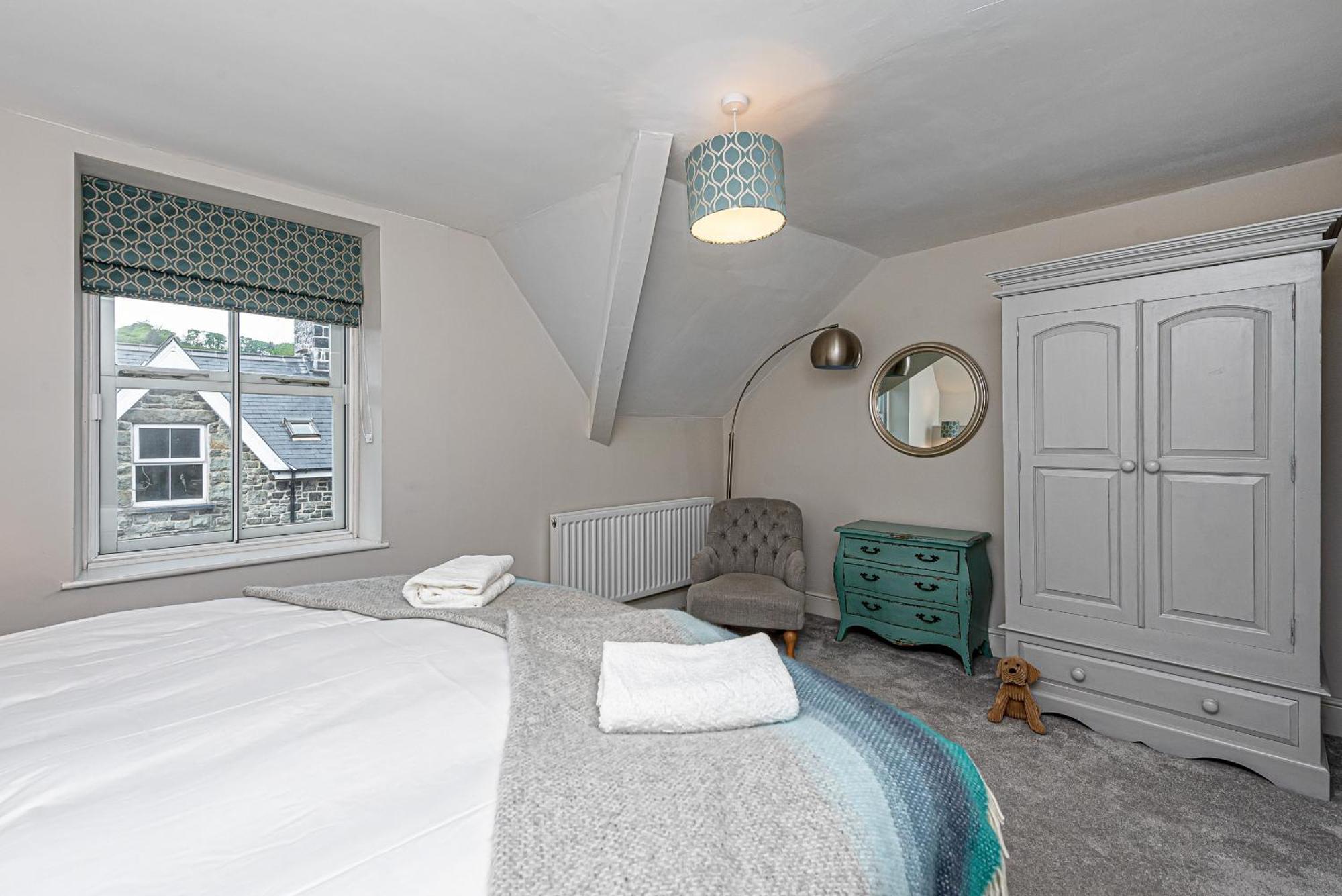 הוילה דולגלאו Character Townhouse In Town Centre & Superb Views מראה חיצוני תמונה