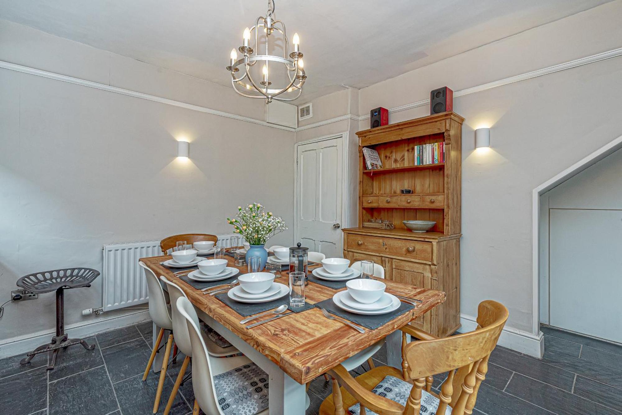 הוילה דולגלאו Character Townhouse In Town Centre & Superb Views מראה חיצוני תמונה